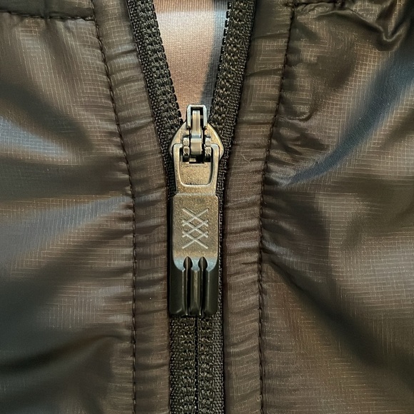 Rhône XL jacket with hood - Picture 13 of 13